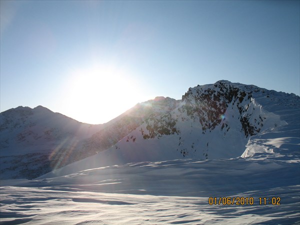 Гора Двуглавая и перевал Седло